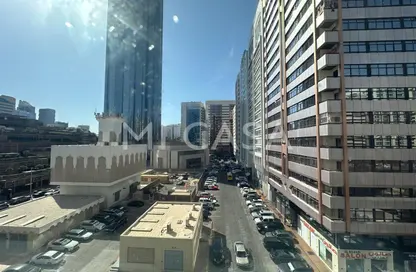 Apartment - 2 Bedrooms - 3 Bathrooms for rent in Golden Falcon Tower - Hamdan Street - Abu Dhabi