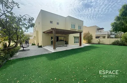 Villa - 4 Bedrooms - 4 Bathrooms for rent in Meadows 9 - Meadows - Dubai