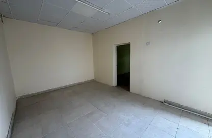 Villa - 4 Bedrooms - 2 Bathrooms for rent in Al Sabkha - Al Riqqa - Sharjah