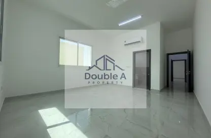 Apartment - 3 Bedrooms - 3 Bathrooms for rent in Madinat Al Riyad - Abu Dhabi