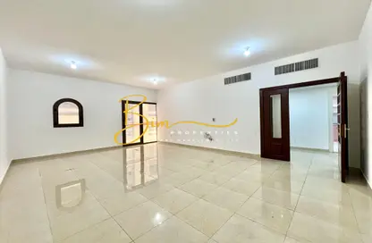 شقة - 3 غرف نوم - 3 حمامات للايجار في برج المنهل - شارع المطار - أبوظبي