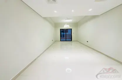 شقة - 2 غرف نوم - 3 حمامات للايجار في بناية مويليح 29 - مويلح - الشارقة