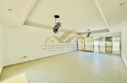 Villa - 4 Bedrooms - 5 Bathrooms for rent in Garhood Complex - Al Garhoud - Dubai