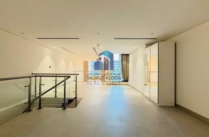 Apartment - 1 Bedroom - 2 Bathrooms for rent in Marina Arcade Tower - Dubai Marina - Dubai