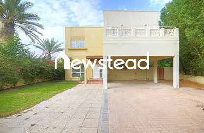 Villa - 4 Bedrooms - 5 Bathrooms for sale in Meadows 9 - Meadows - Dubai