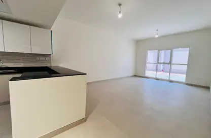 Apartment - Studio - 1 Bathroom for rent in Rawdhat Abu Dhabi - Abu Dhabi