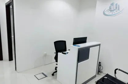 Office Space - Studio - 1 Bathroom for rent in Bayswater - Business Bay - Dubai