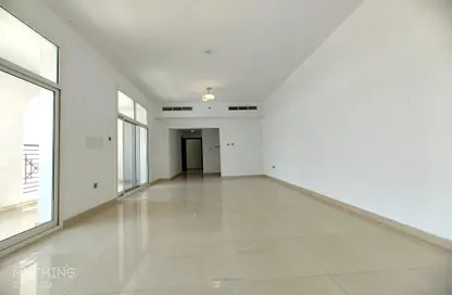 شقة - 2 غرف نوم - 3 حمامات للايجار في مبنى حمدان كندي - الورقاء 1 - الورقاء - دبي