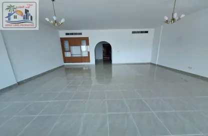 Apartment - 2 Bedrooms - 3 Bathrooms for rent in Al Mamzar Tower - Al Mamzar - Sharjah - Sharjah