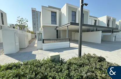 تاون هاوس - 4 غرف نوم - 4 حمامات للايجار في مروج الفرجان شرق - الفرجان - دبي