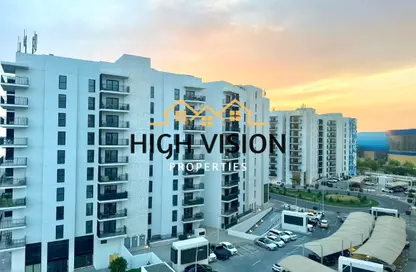 Apartment - 2 Bedrooms - 2 Bathrooms for rent in Waters Edge - Yas Island - Abu Dhabi