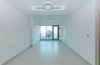 صورة لـ غرفة فارغة شقة - غرفة نوم - 2 حمامات للبيع في ذا باي - الخليج التجاري - دبي ، صورة رقم 1