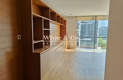 Apartment - 3 Bedrooms - 5 Bathrooms for rent in Building 7 - City Walk - Dubai