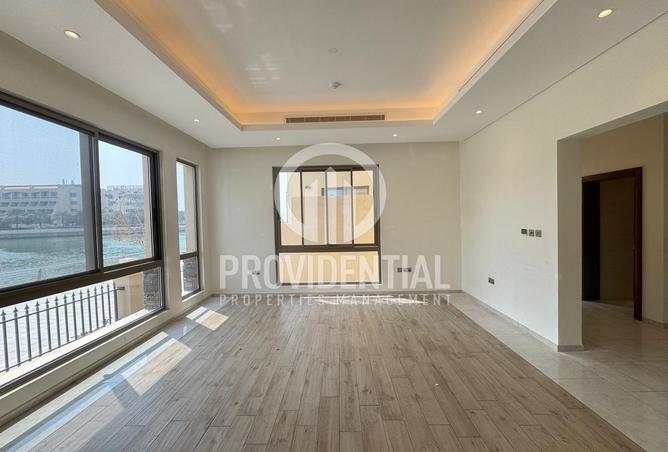 15240009 - Property Image 2