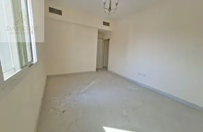 شقة - 2 غرف نوم - 2 حمامات للايجار في فلل الروضة 2 - 2  الروضة - الروضة - عجمان