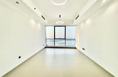 Apartment - 1 Bedroom - 2 Bathrooms for rent in La Plage Tower - Al Mamzar - Sharjah - Sharjah