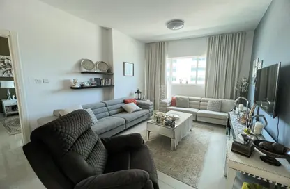 Apartment - 1 Bedroom - 2 Bathrooms for sale in Marina Bay by DAMAC - Najmat Abu Dhabi - Al Reem Island - Abu Dhabi