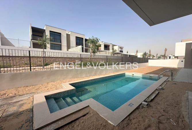 15180105 - Property Image 2