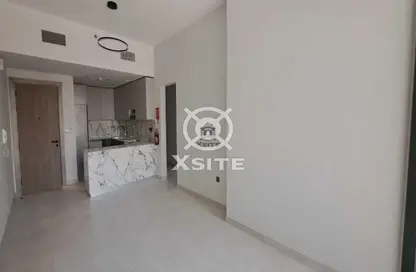 Apartment - 1 Bedroom - 2 Bathrooms for rent in Amal Tower - Dubai Sports City - Dubai