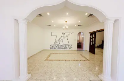 Villa - 6 Bedrooms - 7 Bathrooms for rent in Rabdan - Abu Dhabi