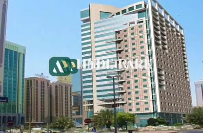 Apartment - 2 Bedrooms - 3 Bathrooms for rent in Golden Falcon Tower - Hamdan Street - Abu Dhabi