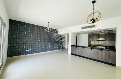 Apartment - 1 Bedroom - 2 Bathrooms for sale in Tower 32 - Al Reef Downtown - Al Reef - Abu Dhabi