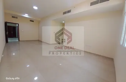 شقة - غرفة نوم - 2 حمامات للايجار في الجيمي - العين