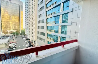 Apartment - 1 Bedroom - 2 Bathrooms for rent in Al Nasr Building - Al Hosn - Al Khalidiya - Abu Dhabi