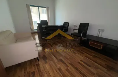 Office Space - Studio - 1 Bathroom for rent in Sheikh Zayed Road - Dubai