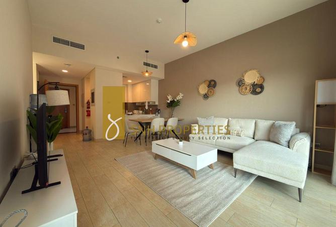 BIG LAYOUT | FULLY FURNISHED | REDAY TO MOVE IN