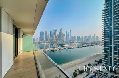 Apartment - 1 Bedroom - 1 Bathroom for sale in Palace Beach Residence Tower 2 - Palace Beach Residence - EMAAR Beachfront - Dubai Harbour - Dubai