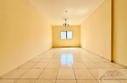 Apartment - 2 Bedrooms - 2 Bathrooms for rent in Al Nahda Complex - Al Nahda - Sharjah