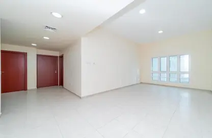 Empty Room image for: Apartment - 2 Bedrooms - 1 Bathroom for rent in Mankhool Building - Mankhool - Bur Dubai - Dubai, Image 1
