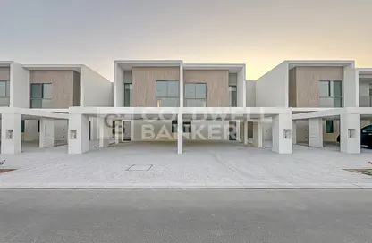 Townhouse - 3 Bedrooms - 4 Bathrooms for rent in Orania - The Valley - Dubai