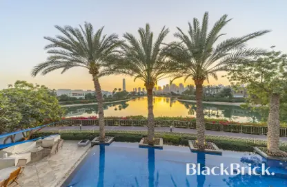 Villa - 6 Bedrooms - 5 Bathrooms for sale in Meadows 5 - Meadows - Dubai