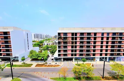 Apartment - 2 Bedrooms - 3 Bathrooms for sale in Tiraz 2 - Aljada - Sharjah