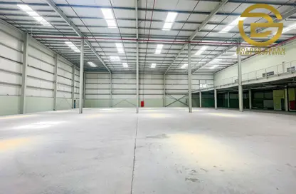Warehouse - Studio - 2 Bathrooms for rent in Dubai Investment Park 1 (DIP 1) - Dubai Investment Park (DIP) - Dubai