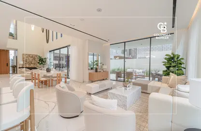 فيلا - 5 غرف نوم - 7 حمامات للبيع في القرية الغربية - الفرجان - دبي