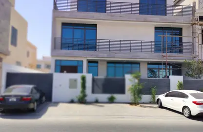 Villa - 5 Bedrooms - 7 Bathrooms for sale in Hoshi - Al Badie - Sharjah