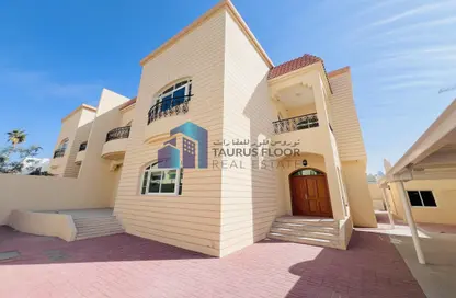 Villa - 5 Bedrooms - 6 Bathrooms for rent in Jumeirah 2 Villas - Jumeirah 2 - Jumeirah - Dubai