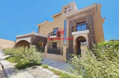 Villa - 4 Bedrooms - 6 Bathrooms for rent in Luluat Al Raha - Al Raha Beach - Abu Dhabi