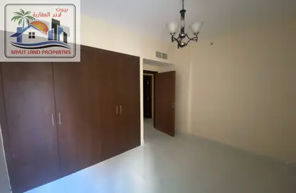Apartment - 2 Bedrooms - 2 Bathrooms for rent in Muwailih Building - Muwaileh - Sharjah
