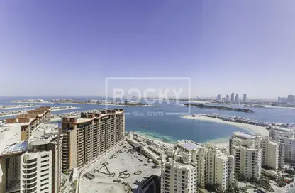 Water View image for: Apartment - 1 Bathroom for rent in The Palm Tower - Palm Jumeirah - Dubai, Image 1