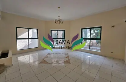 Villa - Studio - 4 Bathrooms for rent in Al Manara - Dubai Villa - Studio - 4 Bathrooms for rent in Al Manara - Dubai