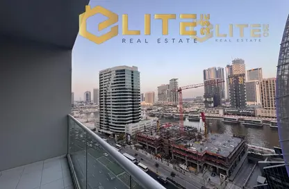 Apartment - 2 Bedrooms - 2 Bathrooms for sale in Vera Residences - Business Bay - Dubai