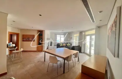 Apartment - 3 Bedrooms - 2 Bathrooms for rent in Al Das - Shoreline Apartments - Palm Jumeirah - Dubai