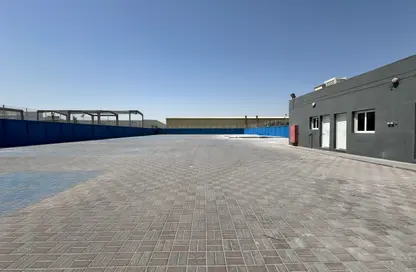 أرض - استوديو للايجار في الصجعة الصناعية - آلصجعه - الشارقة