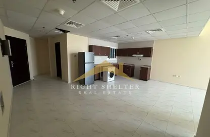 Apartment - Studio - 1 Bathroom for rent in RAK Tower - Al Seer - Ras Al Khaimah