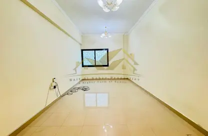 شقة - 2 غرف نوم - 2 حمامات للايجار في منخول - بر دبي - دبي