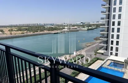 Apartment - Studio - 1 Bathroom for rent in Waters Edge - Yas Island - Abu Dhabi